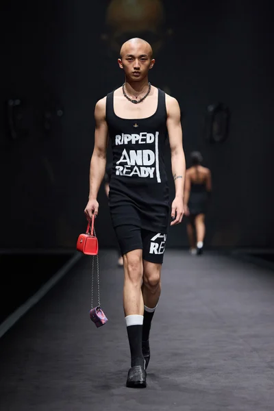 Look 9